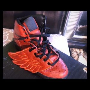 Adidas by Jeremy Scott Basketball Wing Sneakers